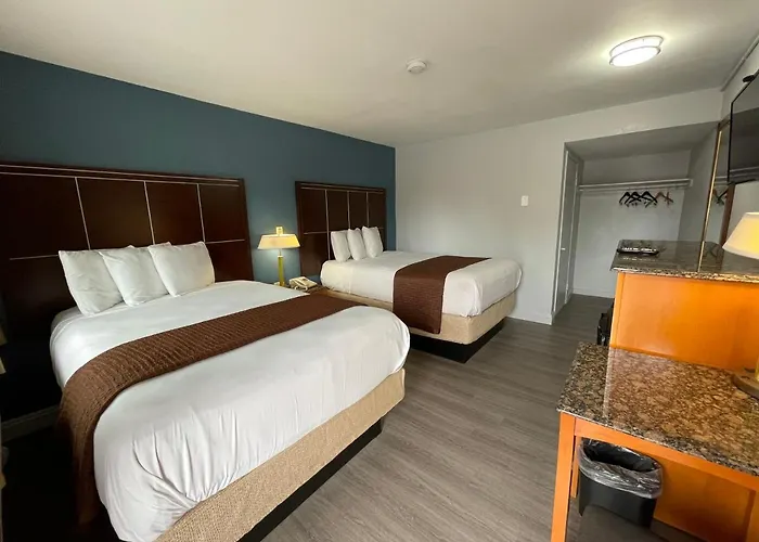 Pacific Inn