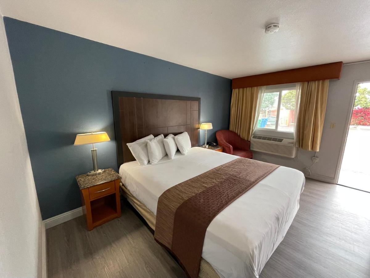 Motel Pacific *